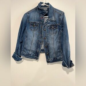 Tommy Hilfiger Jean Jacket
Size Medium